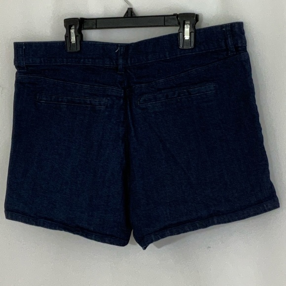 Women’s New York & Co. Dark Stretch Short Shorts - Picture 3 of 4
